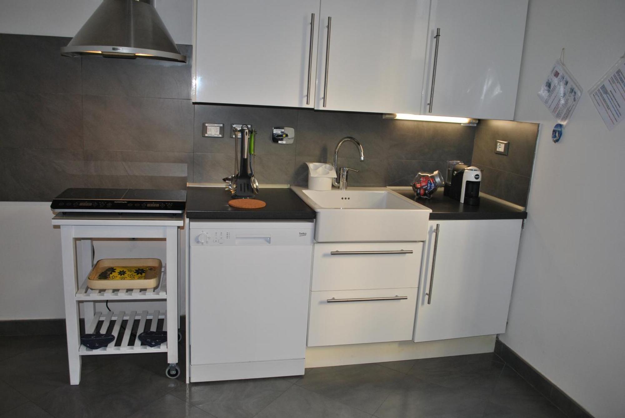Waterfront Apartment Специя Экстерьер фото