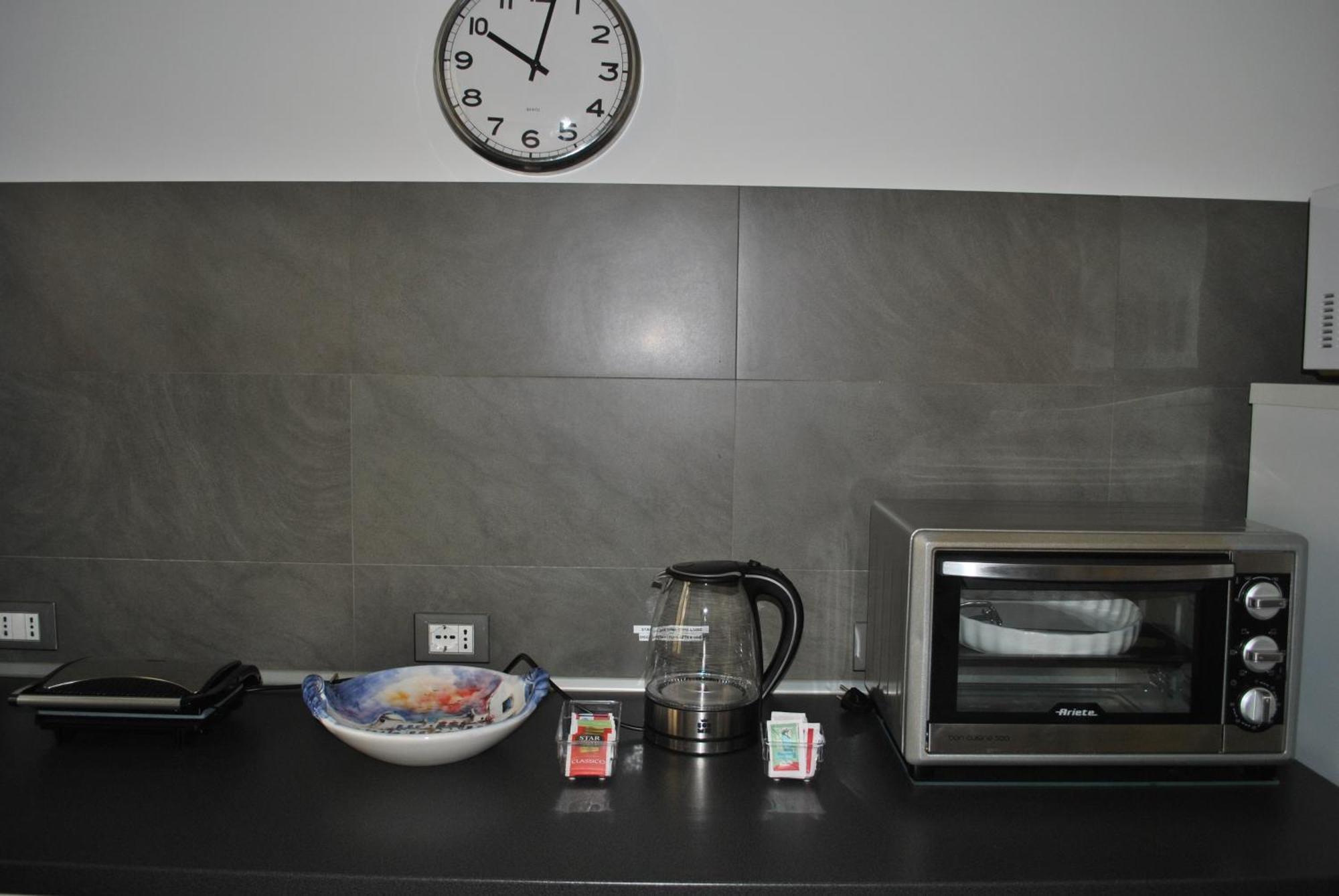 Waterfront Apartment Специя Экстерьер фото
